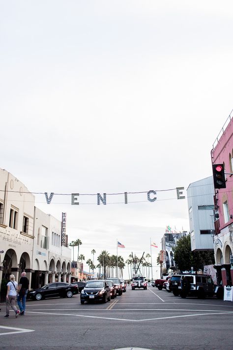 How I travel, my travel routine start to finish. Includes planning, packing, trip and travel, and return flight tips. Abbott Kinney, Travel Venice, Flight Tips, Venice California, Abbot Kinney, Venice Travel, Sequoia National Park, Pacific Coast Highway, Bryce Canyon