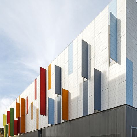 Building Facade Color Combination, Window Facade Design Architecture, Color Facade Architecture, Colored Facade Architecture, Exterior Building Design, Colorful Facade Architecture, Colourful Facade Architecture, Educational Building Facade Design, Facade Pattern Architecture