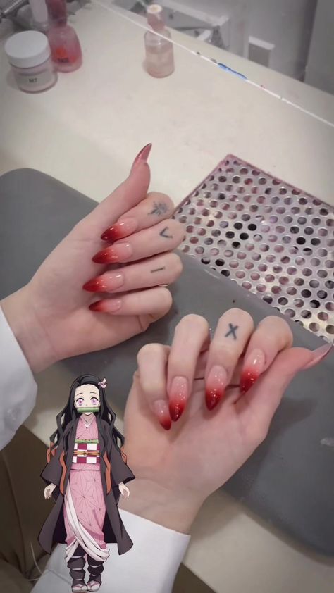 Bord Panda, Horror Nails, Anime Nails, Goth Nails, Grunge Nails, Blush Nails, Soft Nails, Red Nail, Kawaii Nails