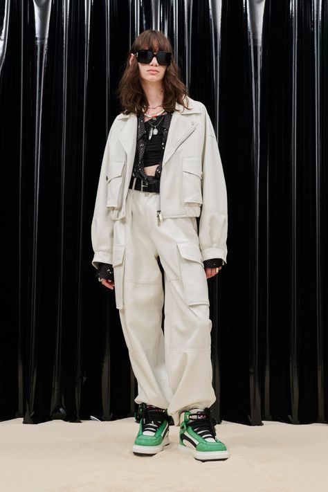 Denim Waistcoat, Resort 23, 2023 Ss, Resort 2023, Oversized Streetwear, Corsets And Bustiers, Trends 2023, Lace Dress Long, 가을 패션