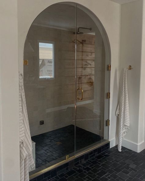 AG DESIGNS | This arched walk-in shower is just so dreamy! • • Design: Interiors By AG | Instagram Shower Renovation, Bathroom With Tub, Bathroom Addition, Dreamy Design, Bathroom Showrooms, Master Shower, Upstairs Bathrooms, Bathroom Renos, Bathroom Remodel Master