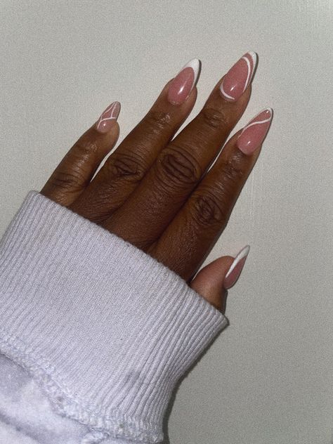 short almond nail design inspiration black girl Nail Ideas Neutral, Nail Inspiration Almond, Aesthetic Short Nails, Nail Designs White, Almond Nail Ideas, White Nail Design, Almond Nail Designs, Neutral Nail Designs, Neutral Nail