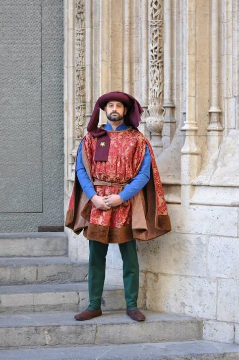 15th Century Clothing, Mens Garb, Medieval Party, Medieval Garb, Medieval Clothes, Medieval Costume, Period Outfit, Italian Men, Century Clothing