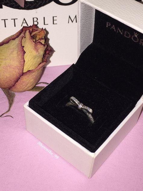 #pandora #bow #ring #collection Pandora Bow Collection, Pandora Bow Ring, Bow Ring, Pandora Rings, Ring Collection, Pink Ring, Christmas Wishlist, Pandora Jewelry, Pink Bow