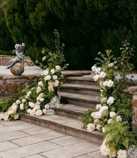 Wedding Stairs, Wedding Staircase, Floristry Design, Courtyard Wedding, Aisle Flowers, Wedding Money, Wedding Floral Centerpieces, European Wedding, Southern Highlands