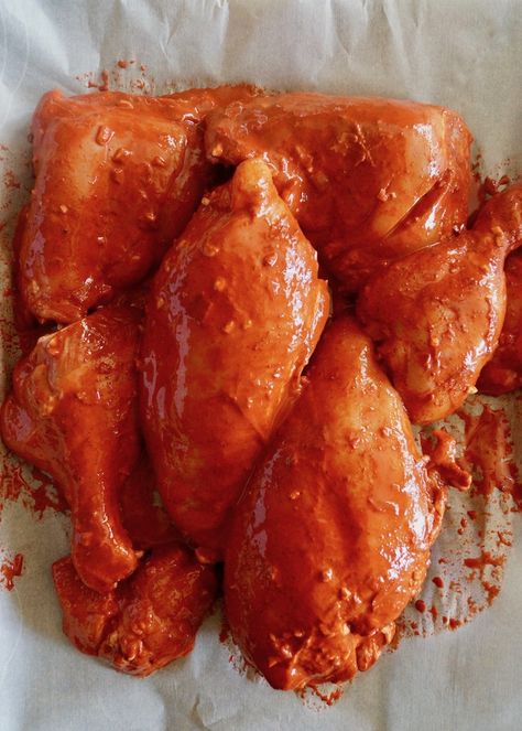 This beautiful, Marinated Achiote Chicken Recipe, also called Pollo Pibil, is juicy, succulent, and full of rich, deep Mexican flavors. #achiote #peppers #chicken #chickendinner #Mexicanfood #Guajillo #Guajillopeppers #avocados Mexican Red Chicken, Achiote Chicken, Guatemalan Recipes, Red Chicken, Paste Recipe, Vegetable Drinks, Chicken Marinades, Adobo, Healthy Eating Tips