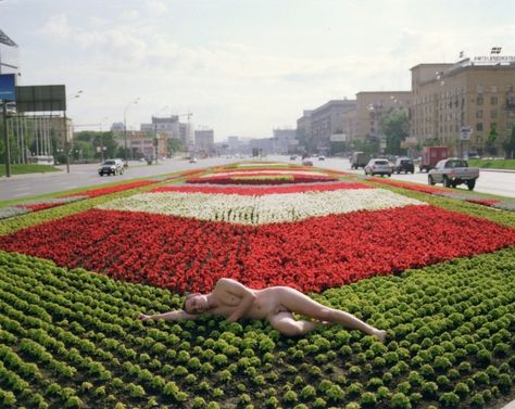 Spencer Tunick, Susan Sontag, Moscow Russia, Still Water, Photographic Art, Baseball Field, Moscow, Melbourne, Russia