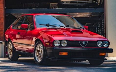 Gtv6 Alfa, Alfa Gtv, Alfa Romeo Gtv6, Classic European Cars, Turbo System, Alfa Romeo Gtv, Alfa Romeo 8c, Motor Mobil, Hatchbacks