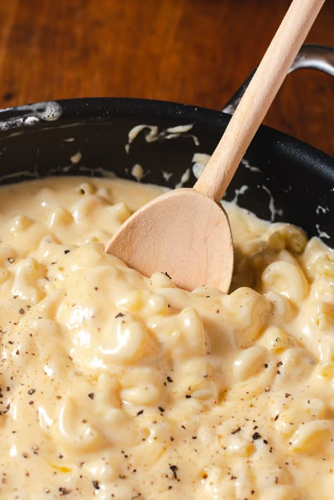 Mac And Cheese Recipe Gouda, Smoked Gouda Mac And Cheese Recipe, Gouda Mac And Cheese Recipe, Smoked Gouda Mac And Cheese, Gouda Mac And Cheese, Baked Mac And Cheese Recipe, Peach Kitchen, Best Macaroni And Cheese, Macaroni Cheese Recipes