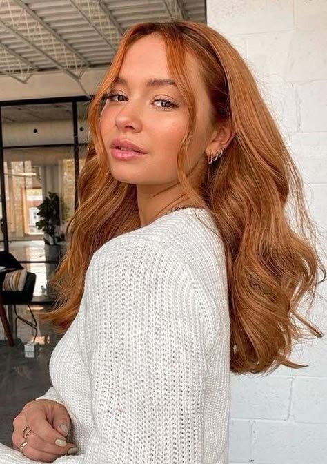 Cheveux Oranges, Strawberry Blonde Hair Color, Red Hair Inspo, Hair 2022, Ginger Hair Color, Hair Color Auburn, Copper Hair Color, Strawberry Blonde Hair, Blonde Hair Color Ideas