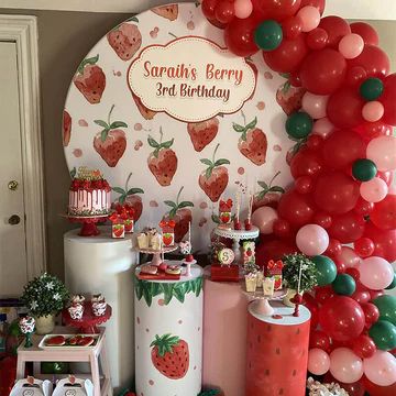 Strawberry Backdrop Party Ideas, Strawberry Backdrop, Strawberry Themed 1st Birthday, Strawberry Birthday Party Theme, Strawberry Themed Birthday Party, Strawberry Party Decorations, Berry Party, Berry 1st Birthday, Strawberry Birthday Party