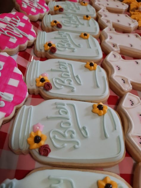 Baby Q Desserts, Babyque Cake, Babyque Shower Ideas Girl, Baby Q Cookies, Baby Q Shower Ideas, Babyque Shower, Baby Shower Sheet Cakes, Shower 2023, Lil Nugget