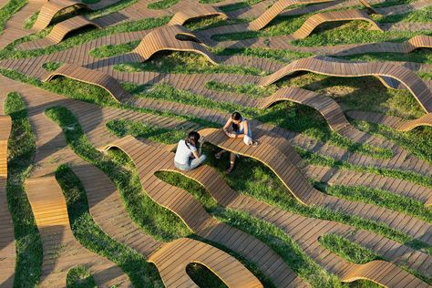 'Root Bench' in Seoul Blurs the Boundaries Between Nature and Design | Yatzer Urban Design Graphics, Urban Design Architecture, Urban Design Plan, Public Space Design, Urban Furniture, Green Architecture, Bench Designs, Public Park, Street Furniture