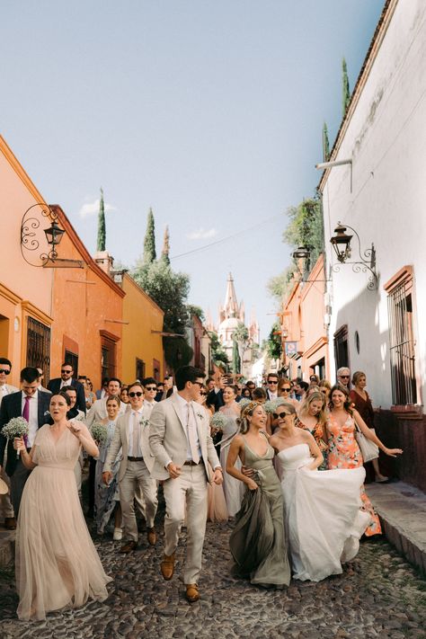 San Miguel Wedding Mexico, Mexico Wedding Photos, Wedding Venues In Mexico, San Miguel Wedding, Merida Wedding, San Mig, Colombian Wedding, Oaxaca Wedding, Mexico City Wedding