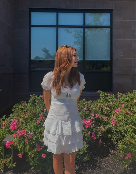 Simple Short Dress Poses, Poses In Frocks At Home, White Midi Dress Aesthetic, Poses In A Line Dress, Pose For Women In Dress, Midi Dress Poses Instagram, Dress Poss Ideas, White Dress Pictures Photo Ideas, White Dress Instagram Picture