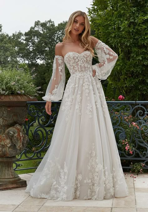 wedding dresses ideas wedding dresses unique wedding dresses simple wedding dress Wedding Dresses Forest Theme, Fairy Tale Wedding Dress, Pretty Wedding Dresses, Wedding Ideas Dresses, White Wedding Dress, Elegant Bride, Dream Wedding Ideas Dresses, Bride Gowns, Suzhou