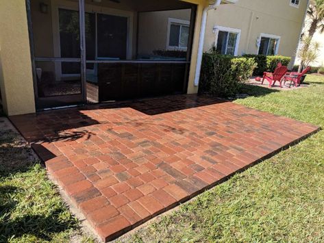 Red Paver Patio Ideas, Pavestone Patio Ideas, Paver Patio Ideas, House Yard Ideas, Concrete Patio Designs, Patio Projects, Modern Backyard Landscaping, House Yard, Weekend Ideas