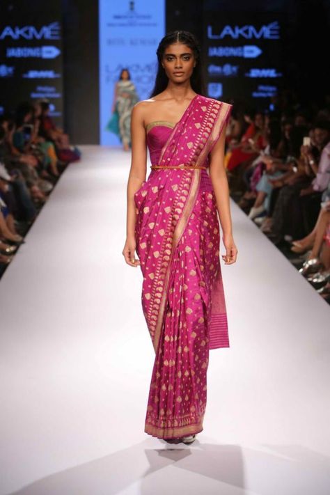 Bollywood Clothes, Lakme Fashion Week 2015, Indian Fashion Trends, Ritu Kumar, Desi Clothes, Pakistani Bridal Wear, Saree Trends, Indian Couture, Desi Wedding