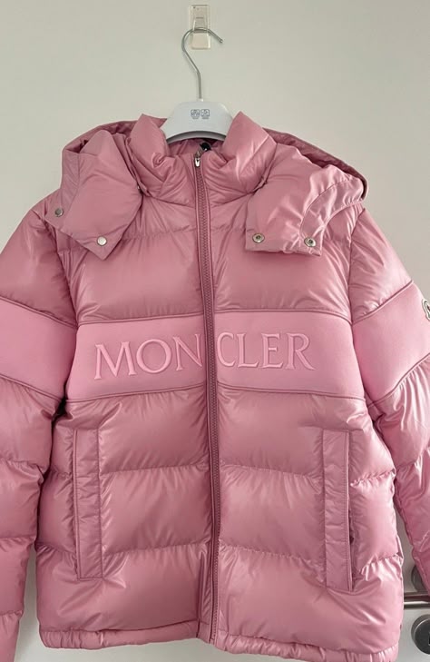 Moncler Jacket Women, Pink Puffer Jacket, Stile Hijab, Moncler Jacket, Fits Clothes, Pink Coat, Cute Jackets, Pink Jacket, Cute Casual Outfits