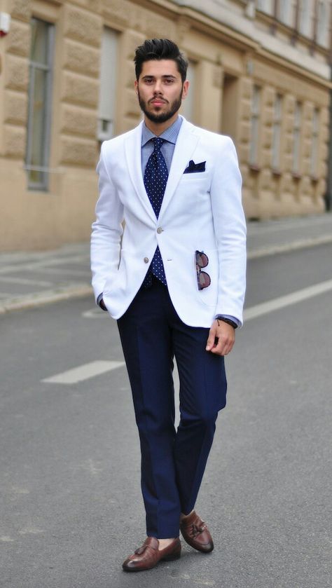 White Blazer Outfit Men, Pinstripe Blazer Outfit, White Blazer Suit, Blazer Men Outfit, White Blazer Men, White Jacket Outfit, Suit For Groom, Men Outfits Dressy, White Blazer Outfits