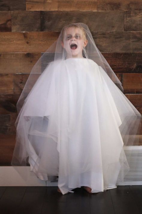 Easy Ghost Costume tutorial for Halloween - Lou Lou Girls Tulle Ghost Costume Diy, Creative Ghost Costume, Pillowcase Ghost Costume, Tulle Ghost Costume, Diy Adult Ghost Costume, Diy Kids Ghost Costume, Diy Ghost Costume For Kids, Disguise A Ghost, Tulle Ghost