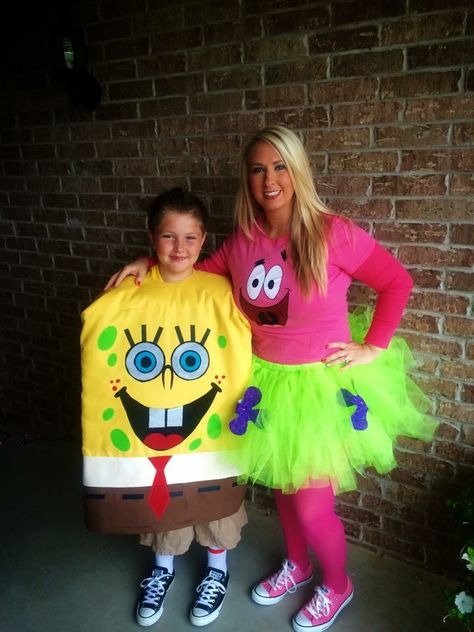 Mom and son, diy SpongeBob and Patrick costume Patrick Costume, Couples Costumes Halloween, Spongebob And Patrick Costumes, Diy Spongebob, Spongebob Outfit, Diy Adult Halloween Costumes, Spongebob Costume, Spongebob Halloween, Family Themed Halloween Costumes