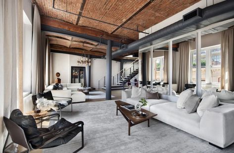 Nyc Penthouse Living Room, Zayn Malik House, Bachelor Penthouse, Bachelor Apartment, Apartment Nyc, Penthouse Living, Soho Loft, Popular Interior Design, Loft Interior