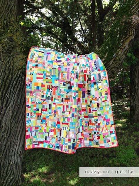 crazy mom quilts: a scrapalicious quilt Scrap Quilts Patterns Leftover Fabric, Scrap Quilting, Country Quilt, Crumb Quilt, Quilting Blogs, Picnic Quilt, Quilts Patterns, Scrappy Quilt Patterns, Crazy Mom