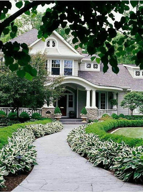 Simply Southern — alwayswhattheheartwants: Southern Living,... Luxury Landscape Design Front Yards, Garden Landscaping Design Ideas, Veranda Design, Front Yards Curb Appeal, Cheap Landscaping Ideas, Walkway Landscaping, Pathway Landscaping, Walkways Paths, Front Walkway