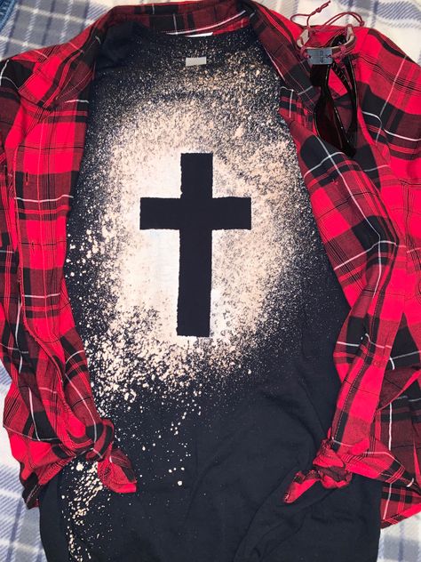 Bleach Cross Shirt, Diy Bleach Shirt With Vinyl, Bleach Spray Shirt, Black Bleached Shirt, Bleached Clothes, Christian Wardrobe, Bleach Shirt Diy, Bleaching Clothes, Diy Tie Dye Techniques