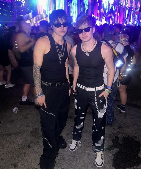 Sam Colby, Sam And Colby Fanfiction, Tara Yummy, Trap House, Love Sam, Fangirl Problems, Colby Brock, Sam And Colby, Hottest Guy Ever