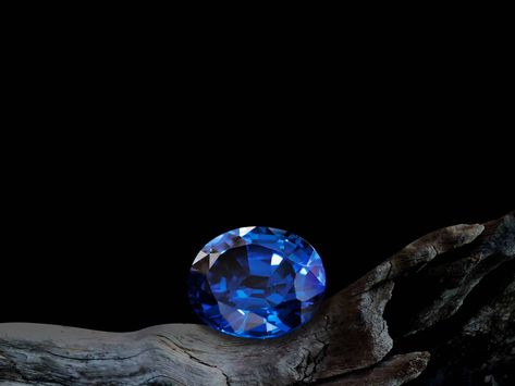 Sapphire: Spiritual Meaning, Healing Properties and Powers - The Guide Sapphire Meaning, Psychic Protection, Spiritual Meaning, Healing Properties, Psychic, Need To Know, Meant To Be, Sapphire, Spirituality