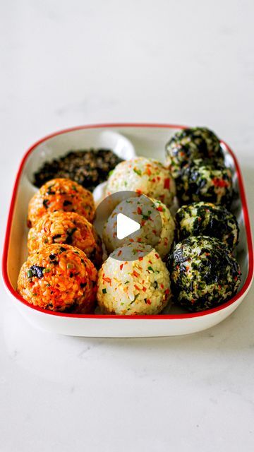 Korean Seaweed Snack, Korean Sushi Kimbap, Korean Rice Balls, Kimchi Vegan, Sushi Nori, Roasted Seaweed, Rice And Veggies, Cookout Party, Earth Month