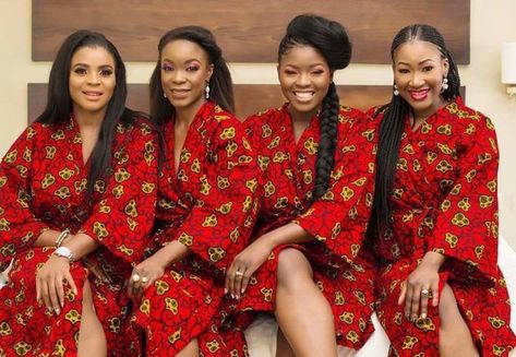 These Bridal robes are made with Ankara/African Print fabric which is 100% cotton designed with tribal like patterns and motifs. The fabric is gentle on the skin and is easily dry cleaned. Ankara Bridal robes give you and your bridesmaids a unique and cheerful look for your wedding. Bridal Shower Attire, African Bridesmaids, African Pants, Kitenge Dress, African Party Dresses, Bridal Kimono, African Bride, Traditional Wedding Attire, African Traditional Wedding