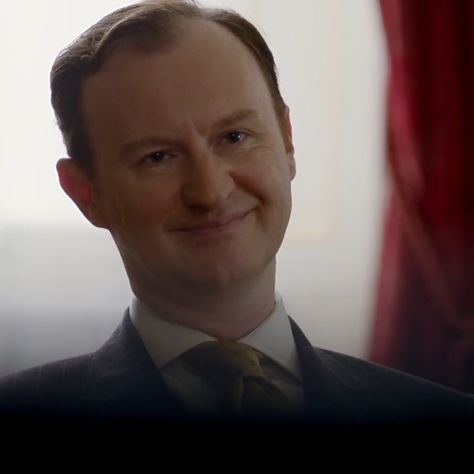 Mycroft Holmes, Sherlock Holmes Benedict Cumberbatch, Mark Gatiss, Bbc Sherlock, Johnlock, Family Entertainment, Sherlock Bbc, Benedict Cumberbatch, Sherlock Holmes