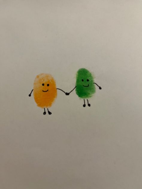 Best Friend Thumb Painting, Bff Hand Print Paintings, Finger Print Art Friends, Finger Print Art Ideas Friends, Bff Fingerprint Painting, Finger Print Art Ideas, Cute Couple Painting Ideas Easy, Canvas Fingerprint Art For Friends, Thumbprint Art