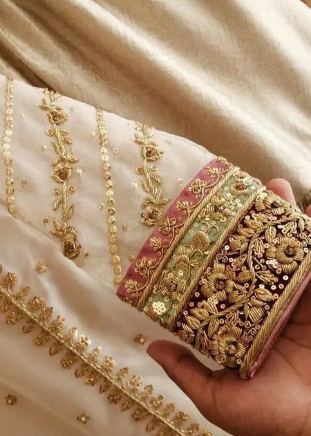 Tissue Dress, Banarsi Dupatta, Eid Abaya, Gharara Designs, Pink Dupatta, Gold Work Embroidery, Fancy Suit, Hand Work Embroidery, Handmade Embroidery Designs