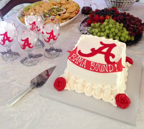 Bama cake celebrating Alex's HS graduation and her plans to attend University of Alabama Alabama Party Decorations, University Of Alabama Graduation Party, Alabama Graduation Party, Alabama Cake Ideas, University Of Alabama Cake, Alabama Cookies, University Of Alabama Graduation Pics, Alabama Birthday Cakes, Alabama Cake