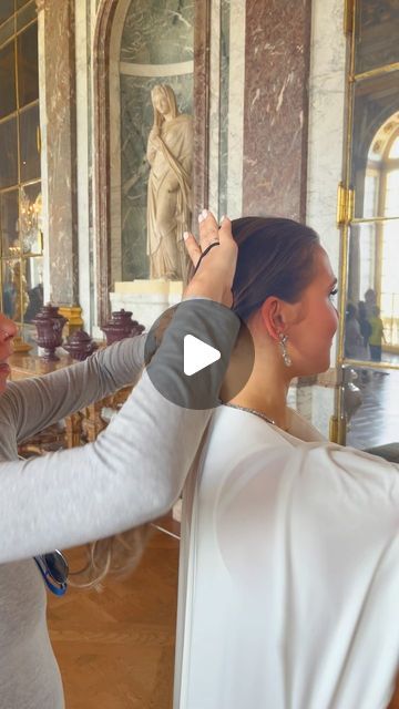 Ch’aska Maximiliana Catharina Monica Kroes on Instagram: "The highly requested hair tutorial on how to do a French roll 

-

#women #girls #womanhood
#womanempowerment #girlssupportgirls #howilovebeingawoman #whatwasimadefor #foryou #humanbeing #fp #barbie #trending #frenchtwisthair #paris" Parisien Hairstyles, French Tuck Hair, French Roll Hairstyle Tutorials, How To Do A French Twist, French Bun Hairstyles, French Roll Hair, Paris Hairstyles, French Roll Updo, French Hairstyles