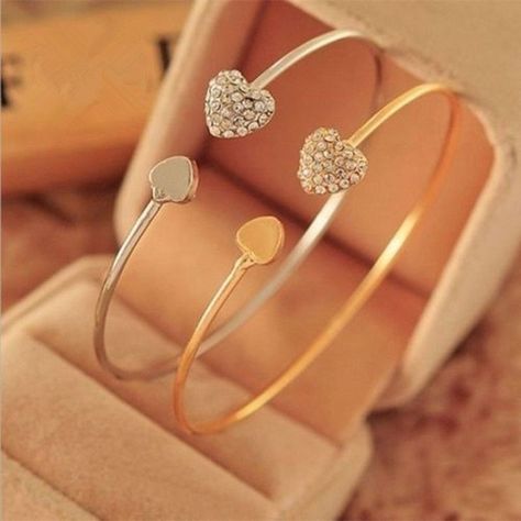 Heart Bangle Bracelet, Bracelets Design, The Bangles, Bangles Style, Rhinestone Heart, Latest Jewellery, Gold Rhinestone, Love Bracelets, Cuff Bangles