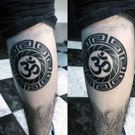 Pattern Male Om Leg Calf Tattoo With Black Ink Ohm Tattoo, Trishul Tattoo Designs, Tattoo Ideas Males, Om Tattoo Design, Tatuagem Masculina Pequena, Ganesha Tattoo, Tattoo Leg, Shiva Tattoo Design, Om Tattoo