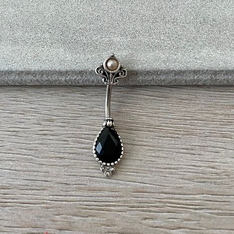 Pregnancy belly rings