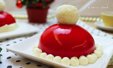 Entremets are multi layered dessert. They are a meticulous process but if you do it accordingly, there will be less stress. Although intimidating, this dessert will WOW most of your guest at the dinner table. We incorporated mirror glaze that is so popular these days~ Learn how to make it with this recipe! Apple Entremet, Fancy Tarts, Christmas Cheesecakes, Island Video, Christmas Cheesecake, Mousse Cakes, Apple Glaze, Christmas Feast, Holiday Cake