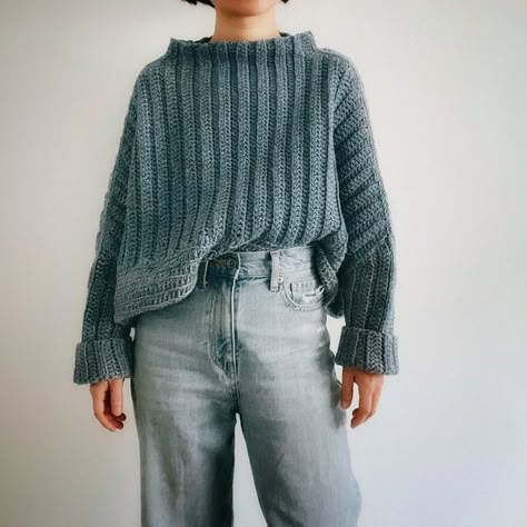 Boxy Crochet Sweater, Crochet Wool Sweater Pattern Free, Loose Stitch Crochet Sweater, Modern Crochet Sweater Pattern, Crochet Sweater Turtleneck, Oversized Sweater Knitting Pattern Free, Crochet Sweater Oversized, Fingering Yarn Crochet Patterns, Crochet Oversized Sweater Pattern Free