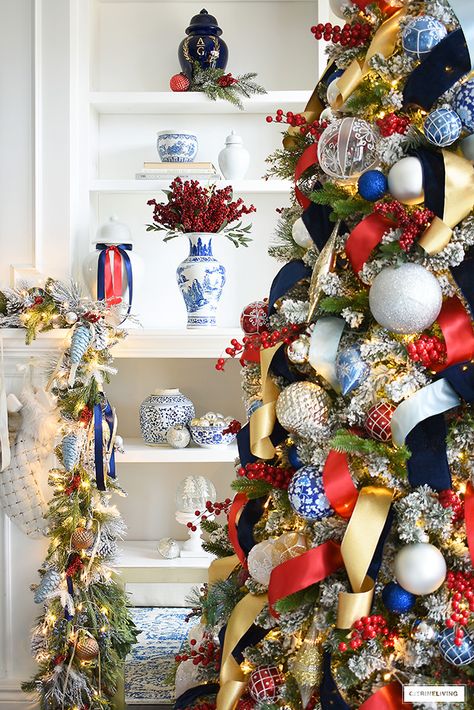 Chinoiserie Christmas, Blue Christmas Decor, Red Christmas Decor, Christmas Decorating Ideas, Patriotic Christmas, Blue Christmas Tree, Tartan Christmas, Christmas Tree Inspiration, Christmas Decorations Living Room