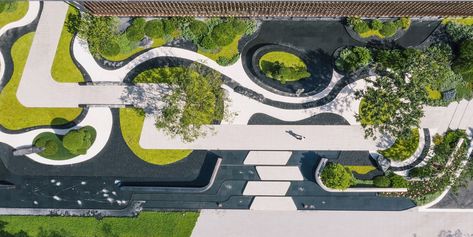 Organic Landscape Design Plan, Curvilinear Landscape Design, Chinese Restaurant Design, Landscape Planning, Landscape Architecture Graphics, Space Landscape, Terraced Landscaping, Landscape Architecture Plan, Urban Design Graphics