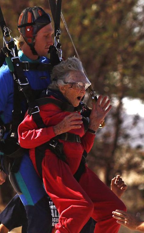 Adrenaline junkie granny takes on sky dive and shark swim for 100th birthday Base Jump, Health Pictures, Never Grow Old, Growing Older, Senior Health, The Golden Years, Grow Old, 100th Birthday, Getting Older