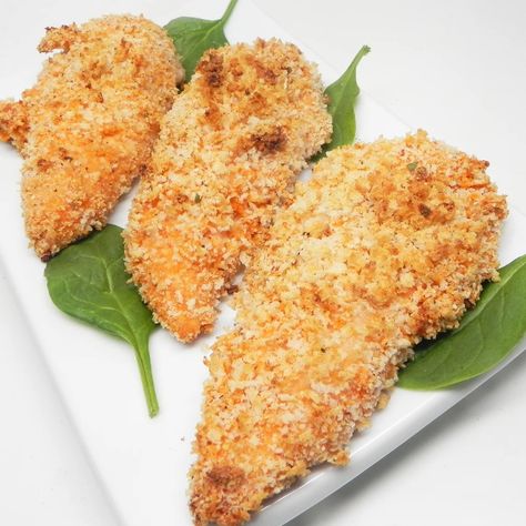 Panko Buffalo Chicken Tenders Easy Chicken Nugget Recipes, Baked Buttermilk Chicken, Buffalo Chicken Breast, Tender Recipes, Buttermilk Chicken Tenders, Baked Chicken Strips, Italian Chicken Crockpot, Buffalo Chicken Tenders, Panko Chicken