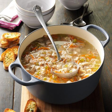 Best Turkey Soup, Homemade Turkey Soup, Quick Turkey, Ground Turkey Soup, Leftover Turkey Soup, Turkey Rice, Recipe Thanksgiving, Turkey Soup Recipe, Quick Soup