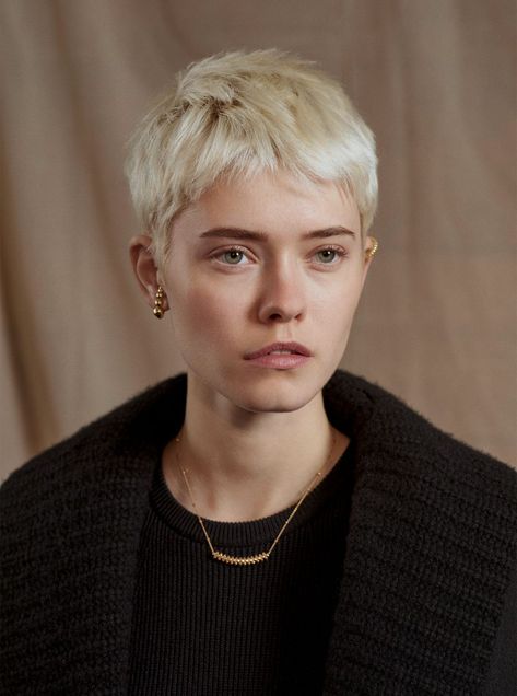 Maike Inga, Androgynous Hair, Girls Short Haircuts, Makeup Board, Hair Inspiration Short, Super Short Hair, Punk Hair, Shot Hair Styles, Haircuts Straight Hair